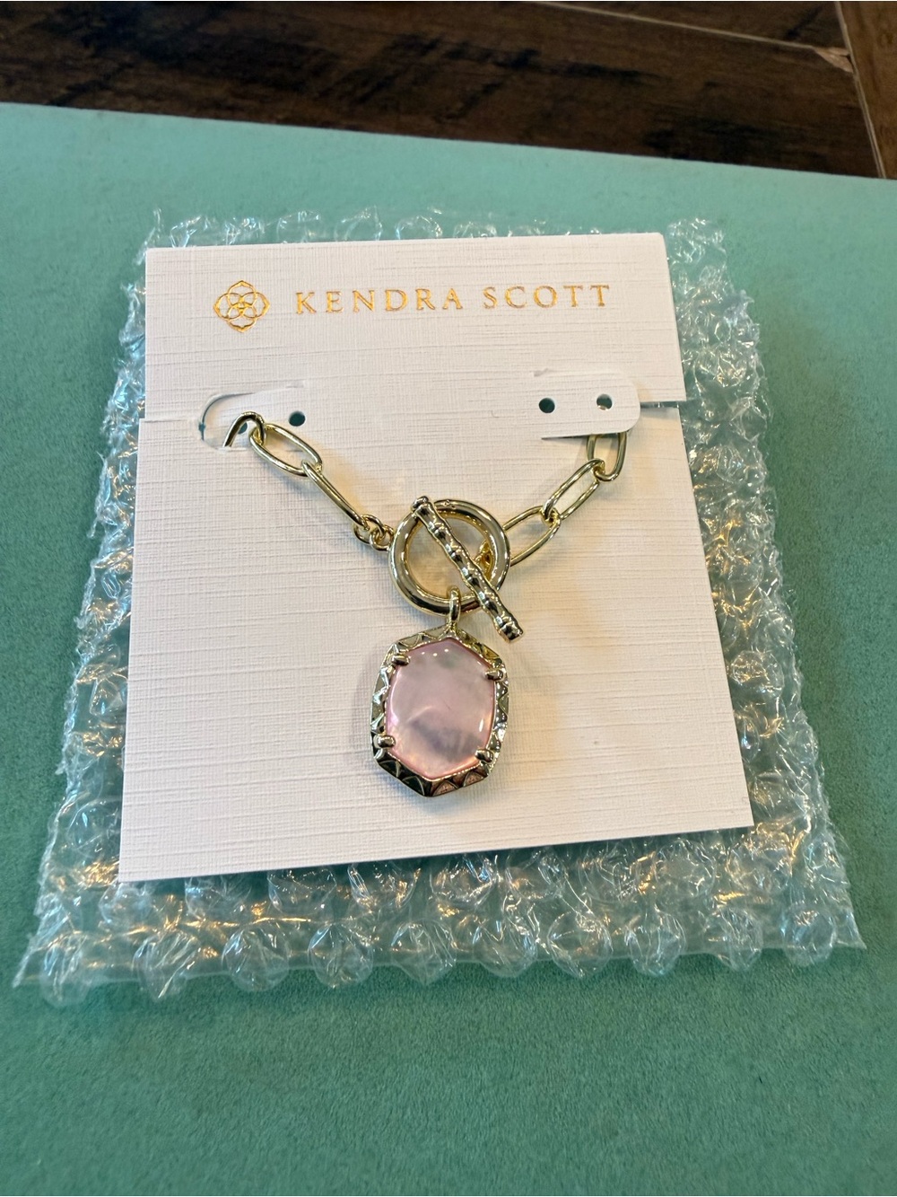 Kendra Scott Gold Toggle Necklace with Pink Iridescent Abalone Pendant